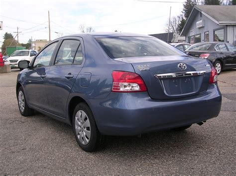 Earthy Cars Blog Earthy Car Of The Week 2010 Blue Toyota Yaris Sedan