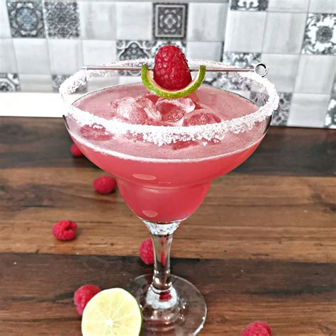 Raspberry Margarita Cocktail Recipe Foodiosity