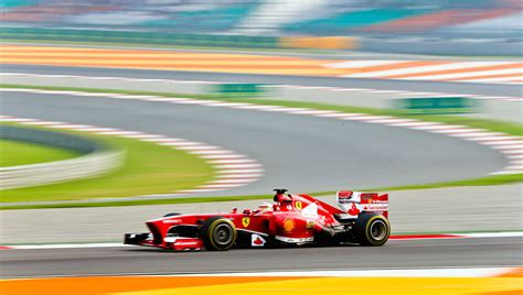 F Gp De Abu Dabi Vettel Es El M S R Pido De Los Segundos