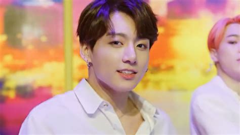 Fotos Jungkook De Bts Y La Actriz Lee Yoo Bi Son Captados En Las