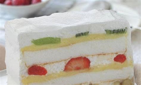 Ledeni Vjetar Torta Sa Vo Em Da Sva Ula U Ivaju Domaci Kolaci