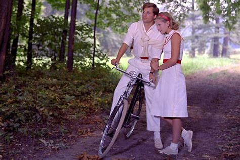 Le Jardin Des Finzi Contini De Vittorio De Sica Cin Club Yiddish Pour