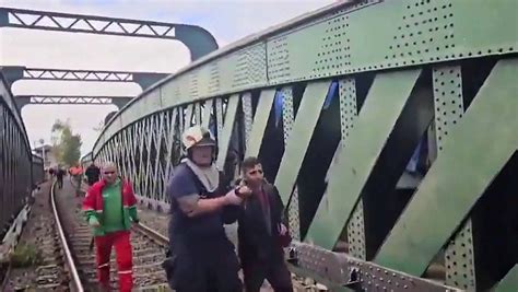 Choque De Trenes En Palermo Interrumpe Servicio Del Ferrocarril San