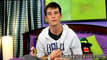 Twink Succhia Cazzi Succhia E Vecchio Gay Sul Film Come Se Il XVIDEOS