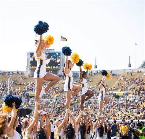 Uc Berkeley Cal Cheerleading 2019 National Championship