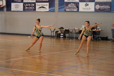 Photos Le Twirling Bâton A Fait Forte Impression