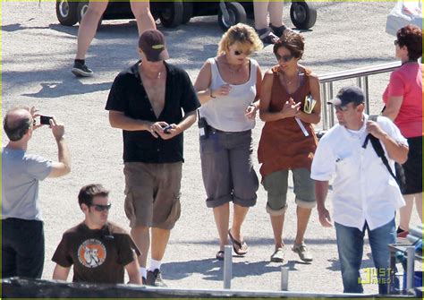 Halle Berry: 'Cloud Atlas' Set with Tom Hanks! - Halle Berry Photo ...