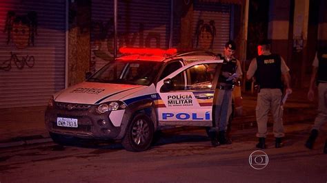 Suspeita Morre Ap S Troca De Tiros Policiais Militares Em Betim