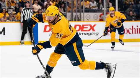 Predators' Roman Josi leaves game with lower body injury vs Flames