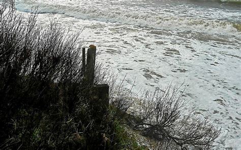 À Ploemeur et Larmor Plage la houle se déchaîne En images Le