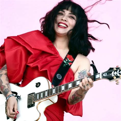 LA NAVE DEL OLVIDO Mon Laferte Acordes Para Guitarra Piano Ukelele