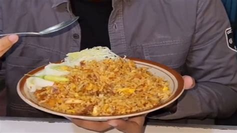 WISATA Kuliner Malam Sego Goreng Jadul Jepara Nikmati Sensasi Makan