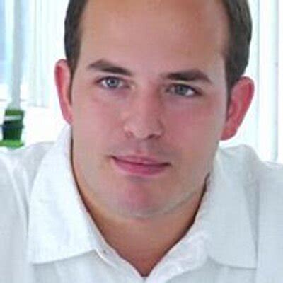 Tweets with replies by Brian Stelter (@brianstelter25) | Twitter