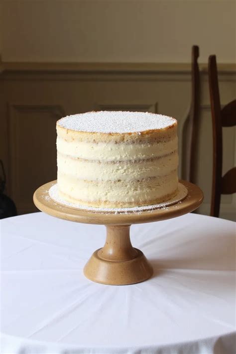 Naked And Semi Naked Wedding Cake Ideas