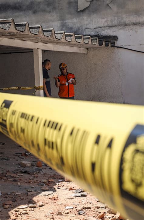 Casar O Antigo Desaba Na Tijuca Rio De Janeiro O Dia