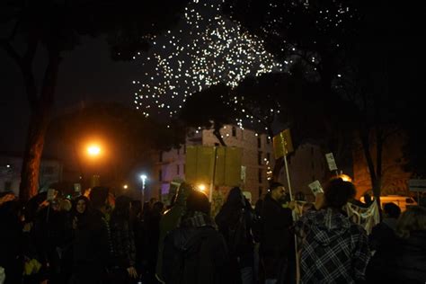 Corteo Per Il Diritto Allabitare A Pisa Le Case Vanno Assegnate