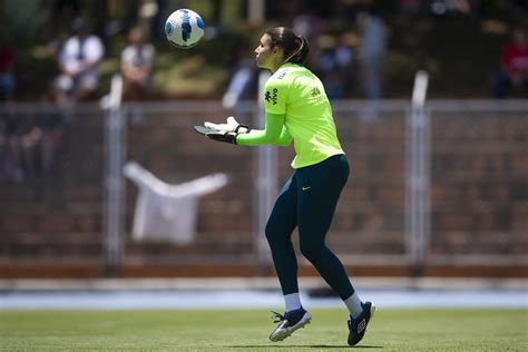 Goleira Lorena Do Grêmio Passa Por Cirurgia E Está Fora Da Copa Do