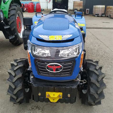 Chinese Tractor Taihong 50HP 55HP 60HP 4WD Walking Compact Mini