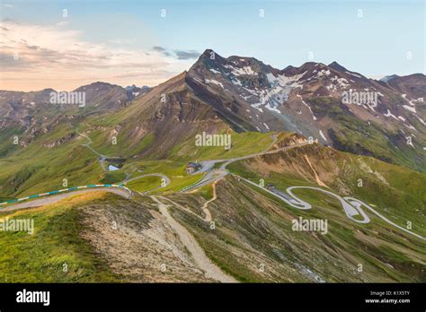 Serpentinen des Nationalparks Hohe Tauern Großglockner Hochalpenstraße