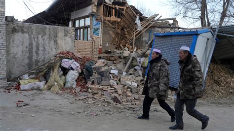 China Earthquake: In Bitter Cold, a Struggle to Help Survivors - The ...