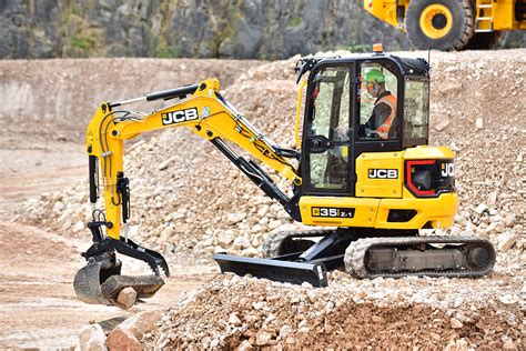 Built To Last Jcb In New 3 5 T Offering Project Plant