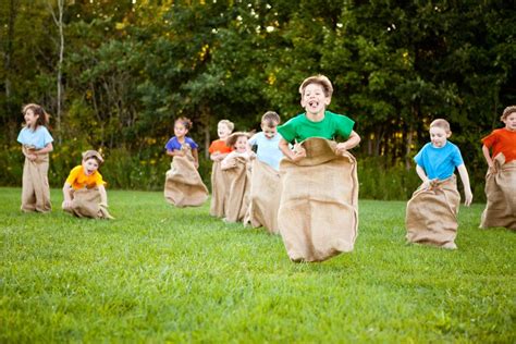 Juegos Para Jugar En Familia Y En El Recreo Fab