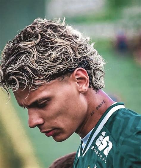 richard ríos Cortes de cabelo curto para homens Barba e cabelo