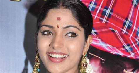 Mallu Actress Muktha Hot