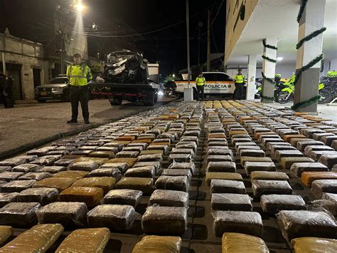 Incautan De En La Vía Río Ermitaño La Lizama 756 Kilos De Marihuana Tipo Creepy MelodÍa