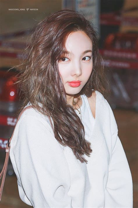 Peringkat 20 Member Girlband K Pop Terpopuler Agustus 2021