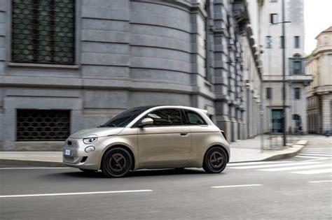 Fiat E Aperti Gli Ordini Per La Giorgio Armani Collectors Edition