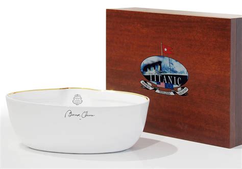 Sortean Una R Plica Del Lavabo Del Titanic En Valencia Barack Obama