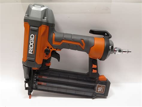 Ridgid R213BNF3 Pneumatic 18 Gauge 2 1 8 In Brad Nailer 3634