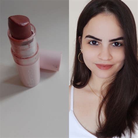 TOP Batons Nude Modalissa