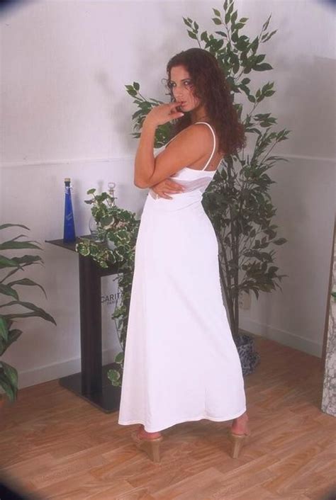 Milf Mit Festen Titten Zeigt Ihre Engen Rosa Porno Bilder Sex Fotos XXX Bilder PICTOA