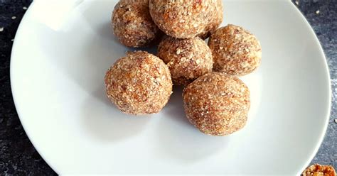 DATES SESAME SEEDS LADOO | SESAME LADDU Recipe by Pavaniskitchen - Cookpad