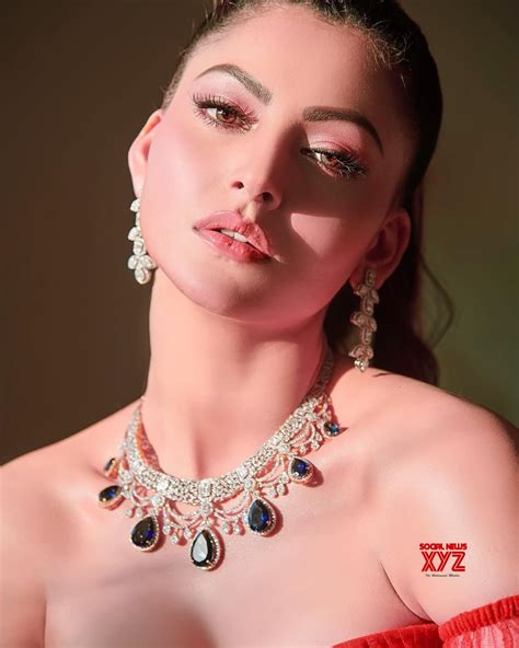 Actress Urvashi Rautela Red Hot And Sexy Stills Social News Xyz