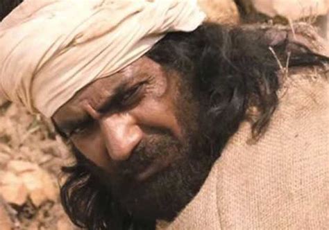 Manjhi is story of landless labour who 'really' moved mountain |IndiaTV ...