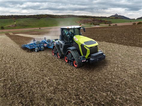 Xerion Claas Svela I Nuovi Trattori Con Potenze Fino A Cv