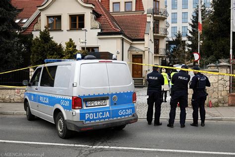 Zmarł mężczyzna który podpalił się przed konsulatem Ukrainy w Krakowie