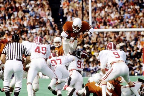 Texas football history: Longhorns legends (PHOTOS) - Sports Illustrated