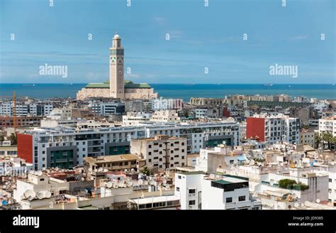 Skyline Und Moschee Hassan Ii Stockfotos Und Bilder Kaufen Alamy