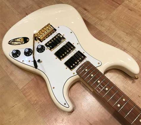 2019 Fender Mahogany Blacktop Stratocaster Hhh Olympic White W Gold