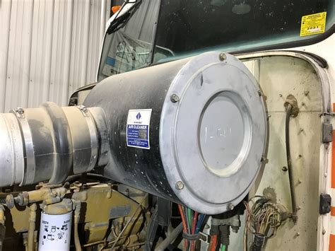 International 9300 Air Cleaner