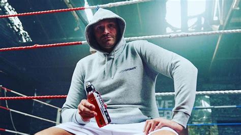 Tyson Fury pelearía tres veces en 2022 según Bob Arum En el Ring