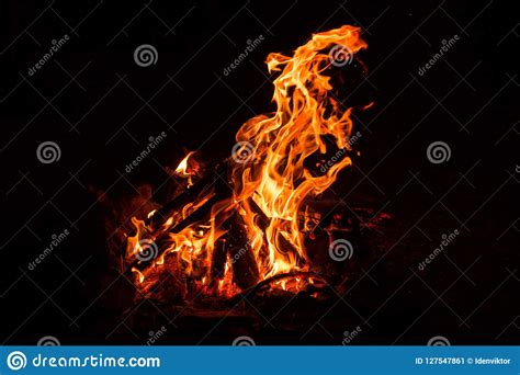 Hot Coals In The Fire Bonfire Flame Stock Image Image Of Darkness