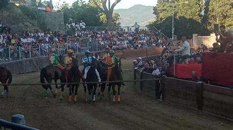 Palio Di Castiglion Fiorentino Le Probabili Monte Gazzetta Di Siena