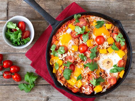 Tomaten Reis Shakshuka Mit Paprika Rezept EAT SMARTER