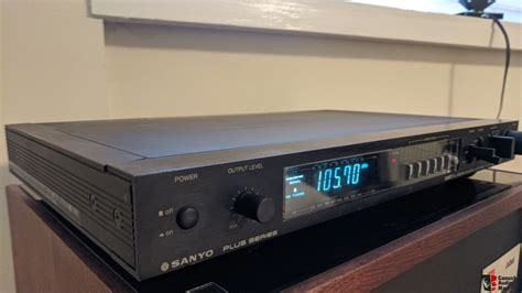 Sanyo Plus Series T55 Tuner Photo #3205109 - US Audio Mart