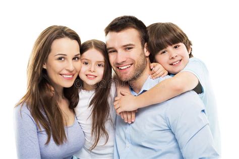 Jeune Famille Avec Deux Enfants Photo Stock Image Du Enfant Fond